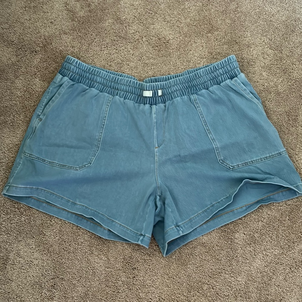 Lane Bryant Mid Rise Boyfriend Midi Short